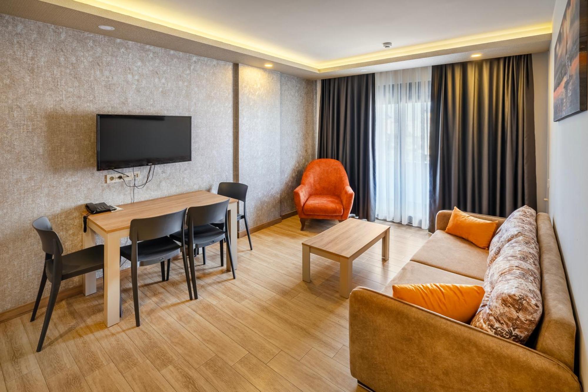 Golden World Suite Hotel Antalya Exterior foto